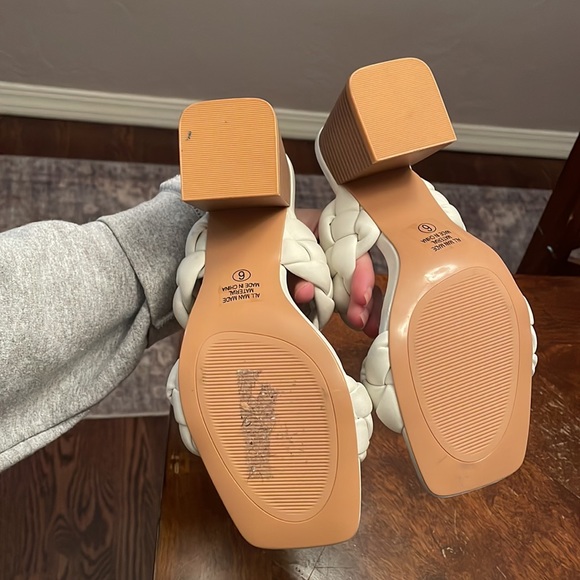 SODA WHITE Block HEELS - Picture 5 of 5